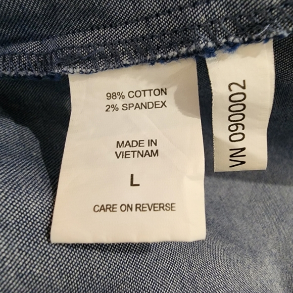 7th Avenue New York & Company size Large denim button down long sleeve shirt - Picture 5 of 6